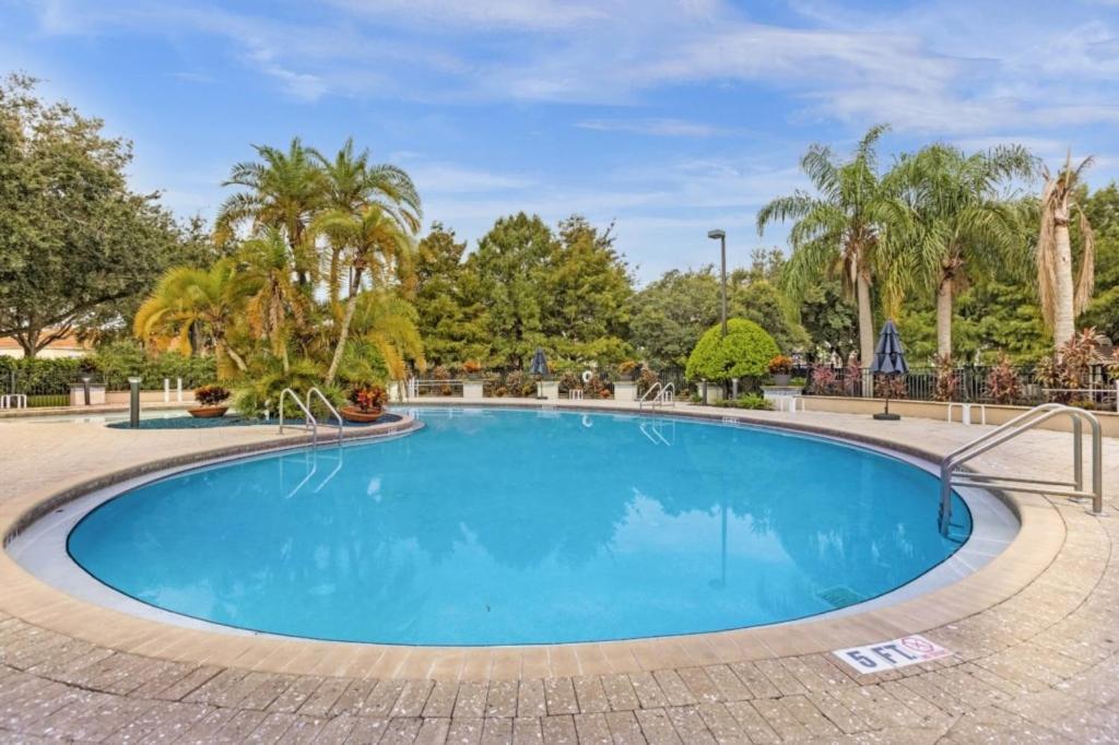 Hébergement de vacances 4 Bedrooms - 3 Bathrooms - Lucaya Village 15-101 *